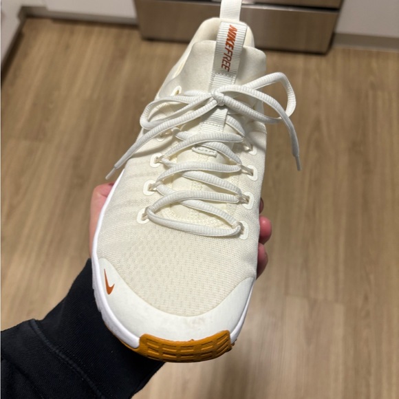 Nike Cream and White Metcon - Picture 2 of 8